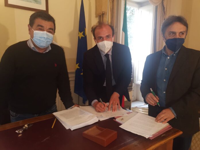 firma protocollo d’intesa tra Fiorino e Miliziano e l’Assessore Sergio Marino