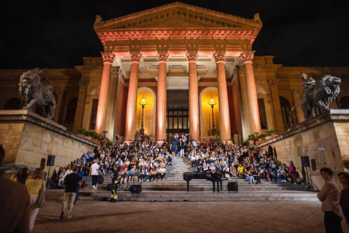 concerto scalinata teatro massimo